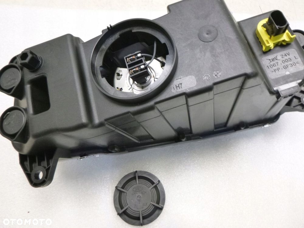 MAN TG3 NTG TGX TGS TGL HALOGEN LEWY PRZÓD 2 PIN ORYGINAŁ - 10