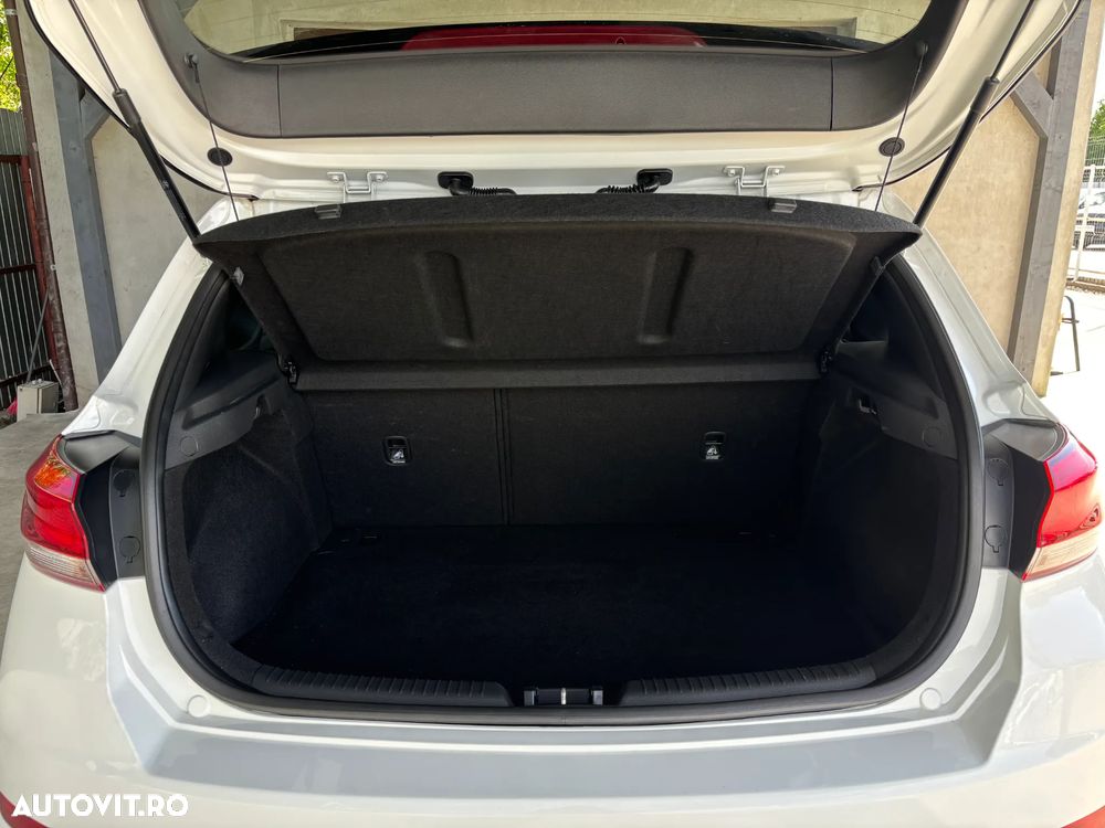Hyundai i30 1.5 110CP M/T Comfort - 8