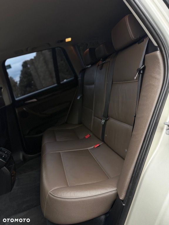 BMW X3 xDrive20d - 29