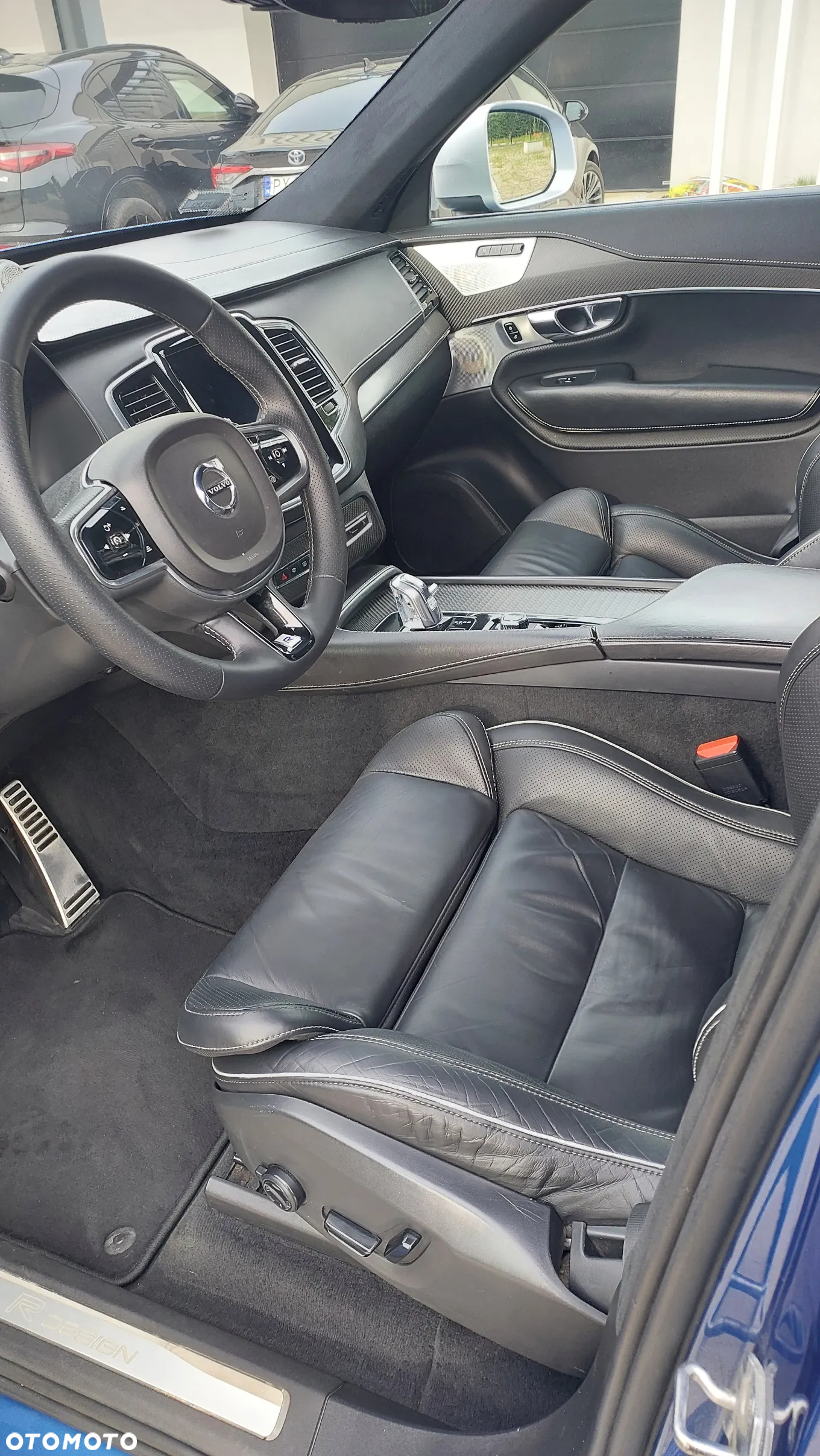 Volvo XC 90 T8 AWD Plug-In Hybrid R-Design 7os - 17