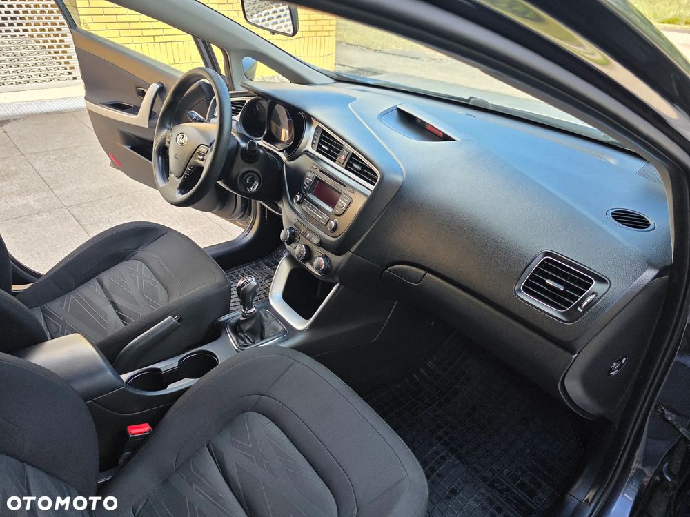 Kia Ceed 1.4 CRDi M - 10
