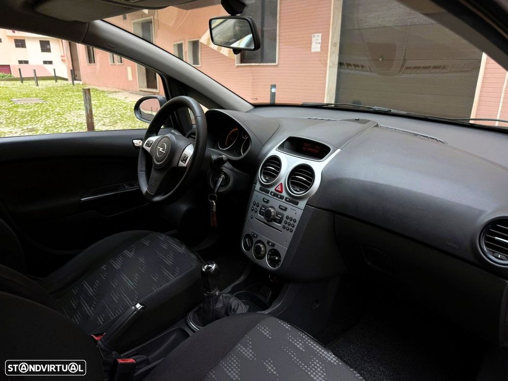 Opel Corsa 1.3 CDTI Enjoy EcoFLEX - 16