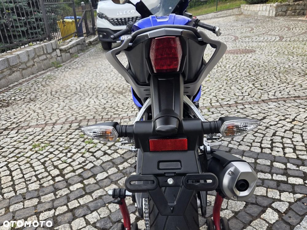 Yamaha YZF - 39