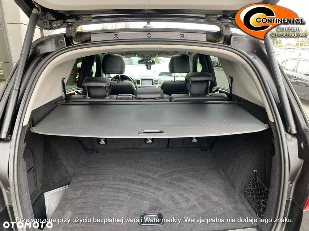 Mercedes-Benz ML - 11