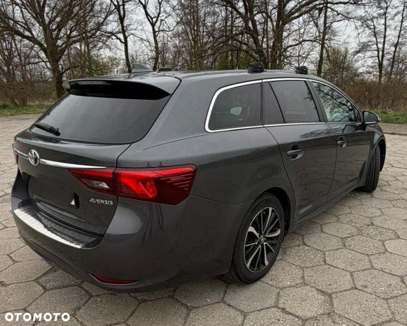 Toyota Avensis 2.0 D-4D Prestige - 8