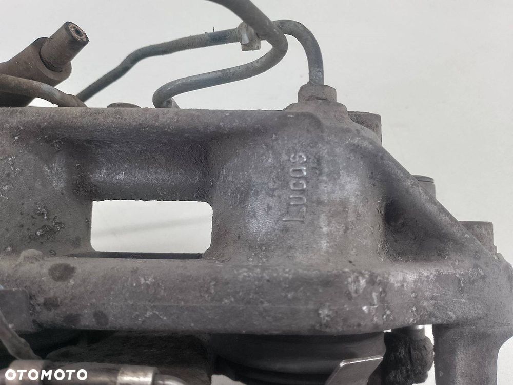 ZACISK HAMULCOWY LEWY PRZÓD AUDI A8 D2 2.5 TDI 150KM - 2