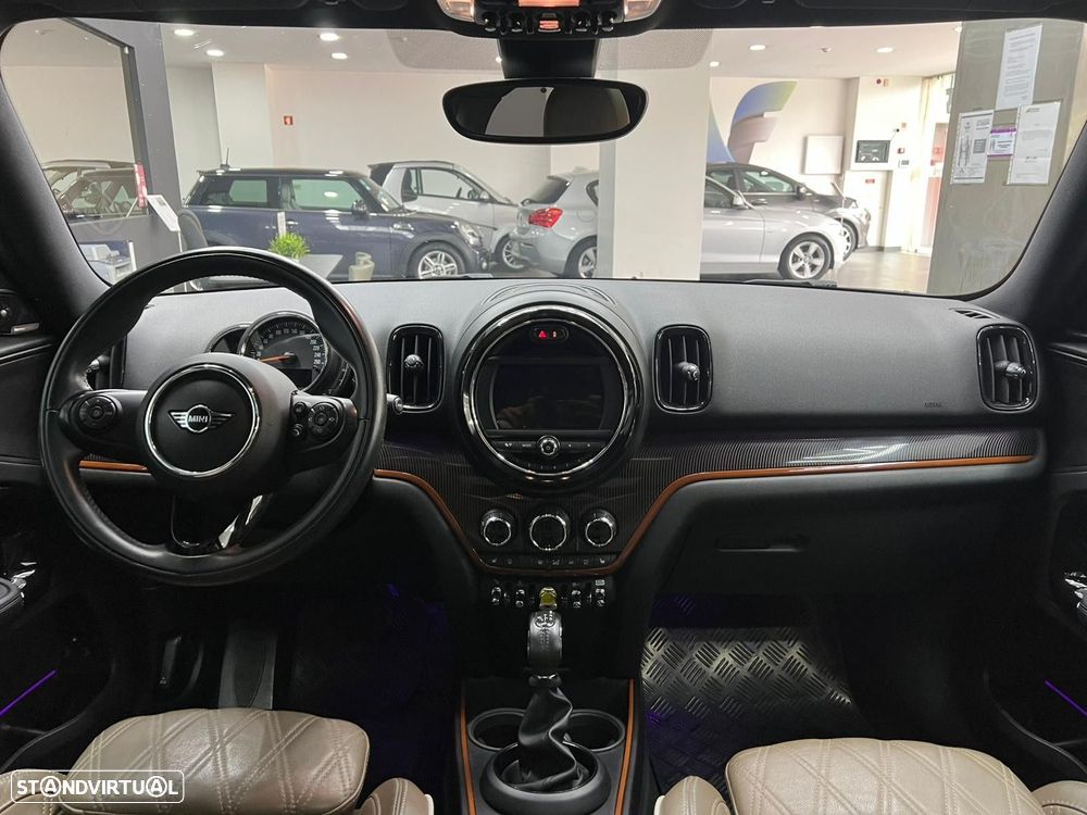MINI Countryman Cooper SE ALL4 Auto - 33