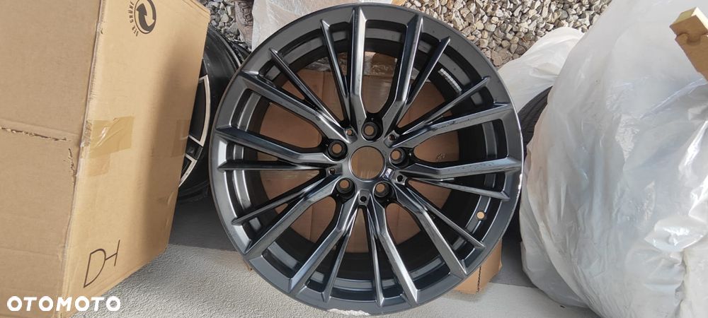 P02 Felga BMW 7,5x18et25 6885305 - 6
