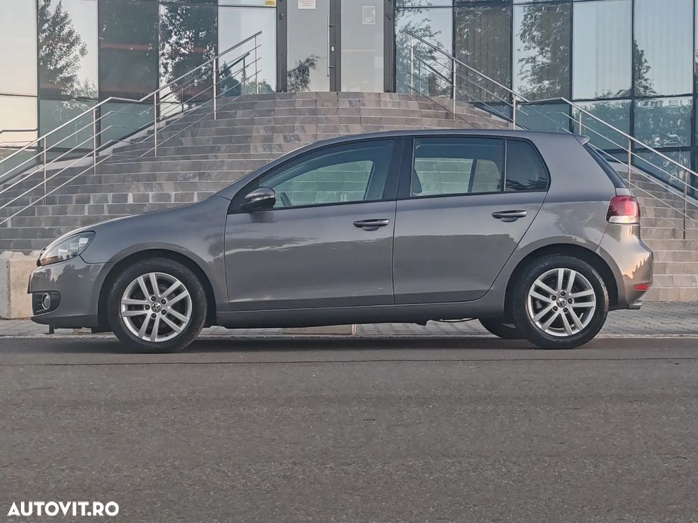 Volkswagen Golf 2.0 TDI Highline - 13