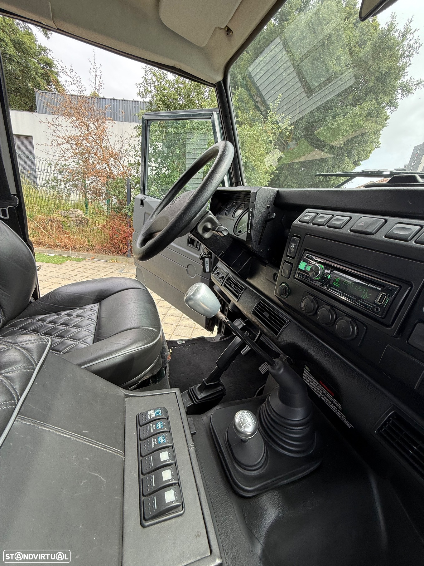 Land Rover Defender 130 CD 2.5 Td5 S - 33