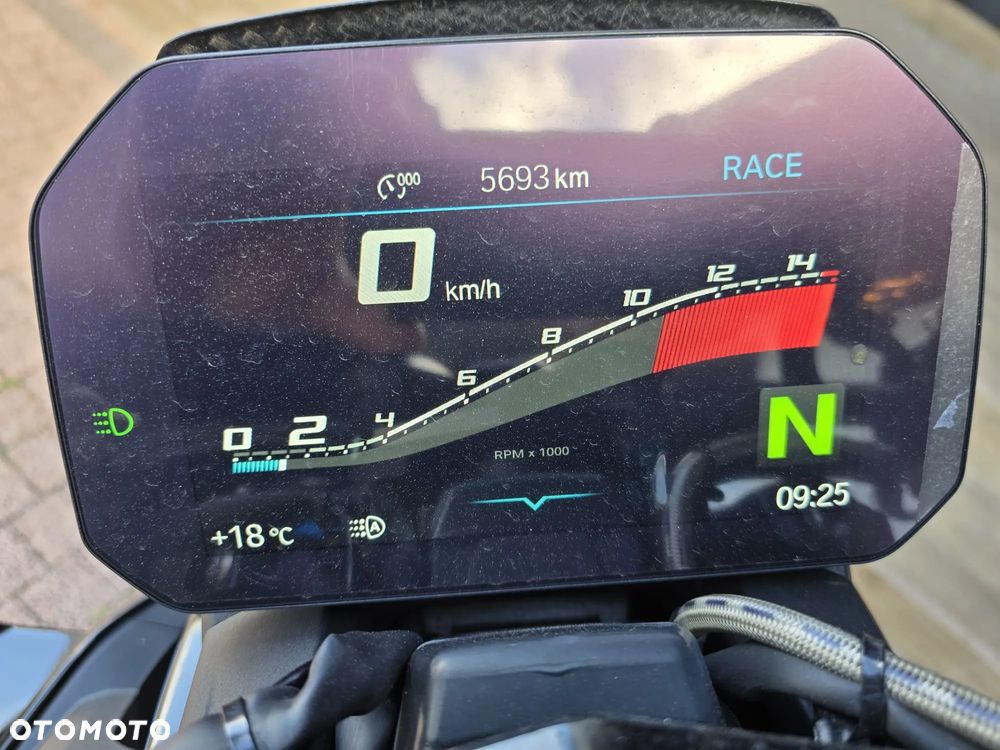 BMW R - 3