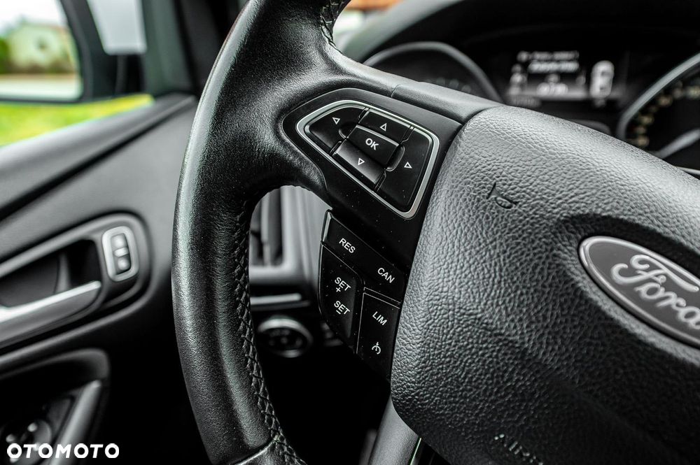 Ford Focus 1.0 EcoBoost Edition Start - 24