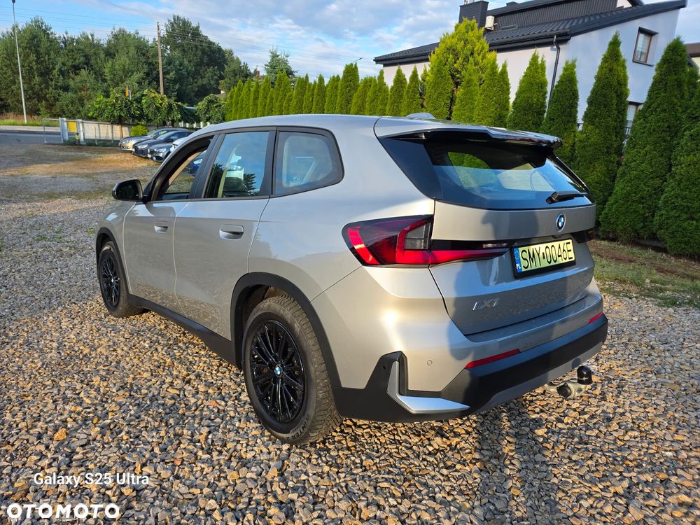 BMW iX1 eDrive20 - 9