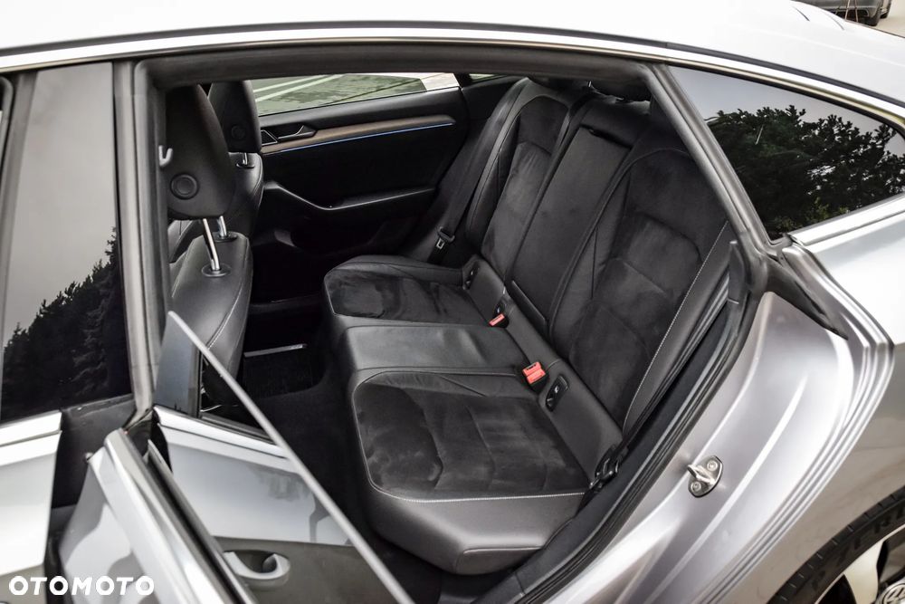 Volkswagen Arteon 2.0 TSI R-Line DSG - 26