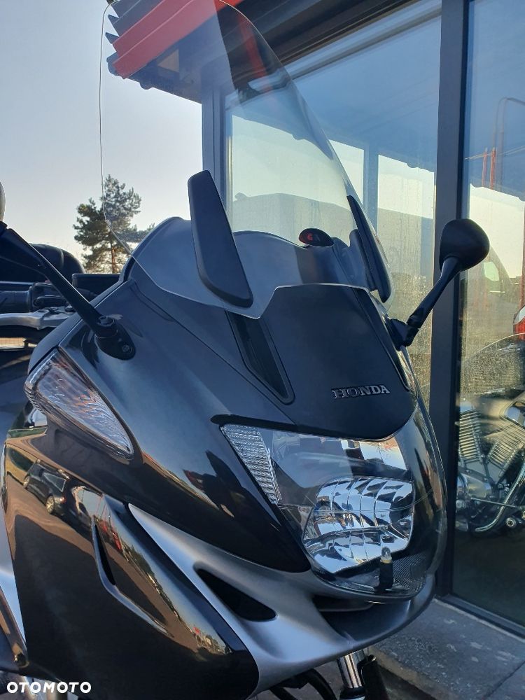 Honda Deauville - 20