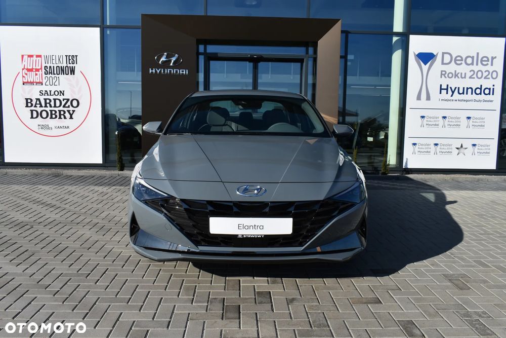 Hyundai Elantra 1.6 Smart - 2