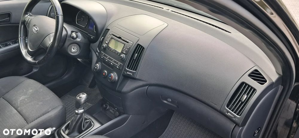 Hyundai i30 1.4 FIFA WM Edition - 14