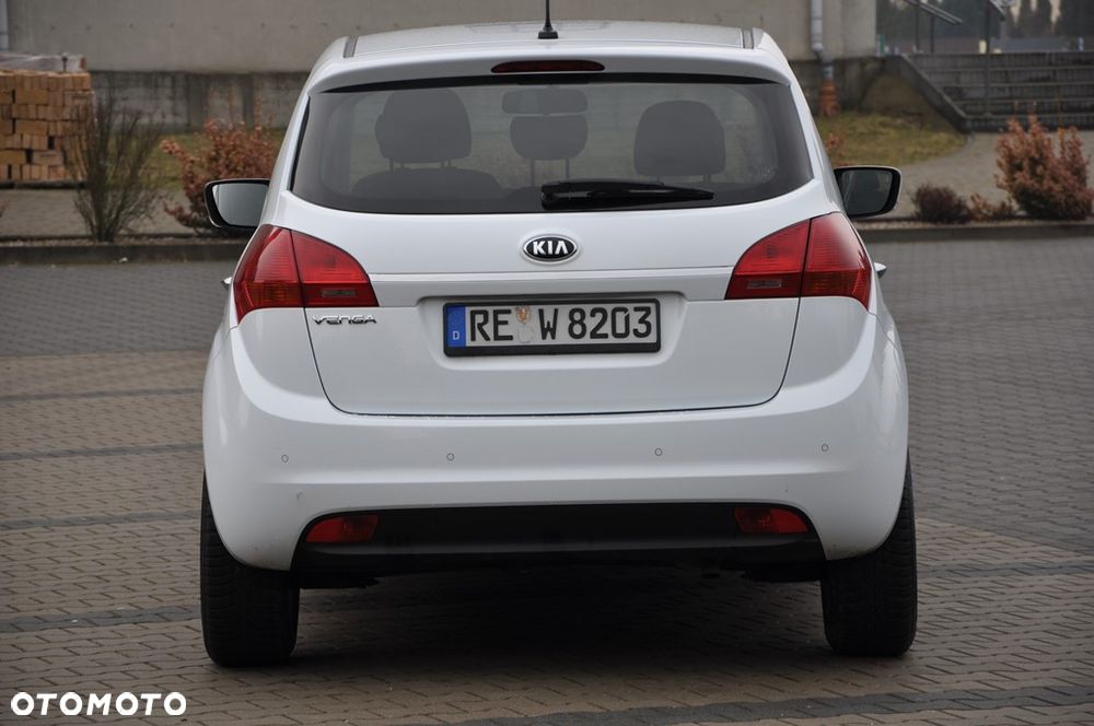 Kia Venga 1.6 CVVT Dream Team Edition - 8