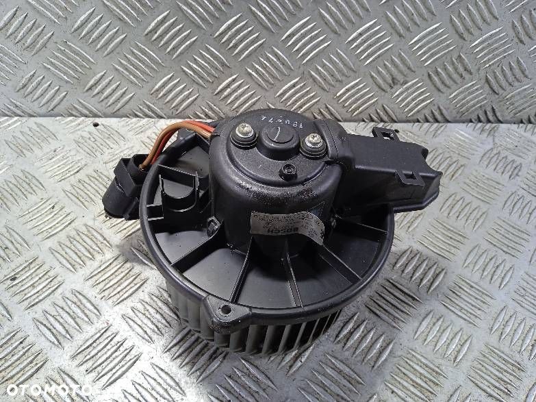 WENTYLATOR DMUCHAWA NAWIEWU AUDI A6 C5 - 1