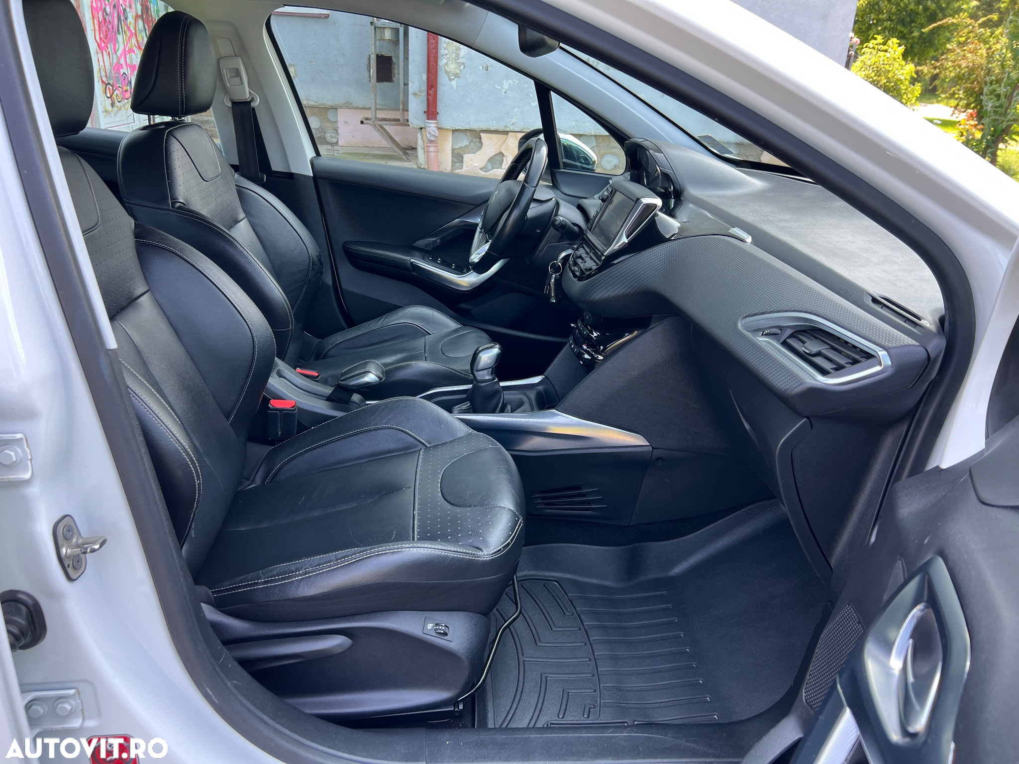 Peugeot 2008 BlueHDi FAP 120 STOP & START Crossway - 10
