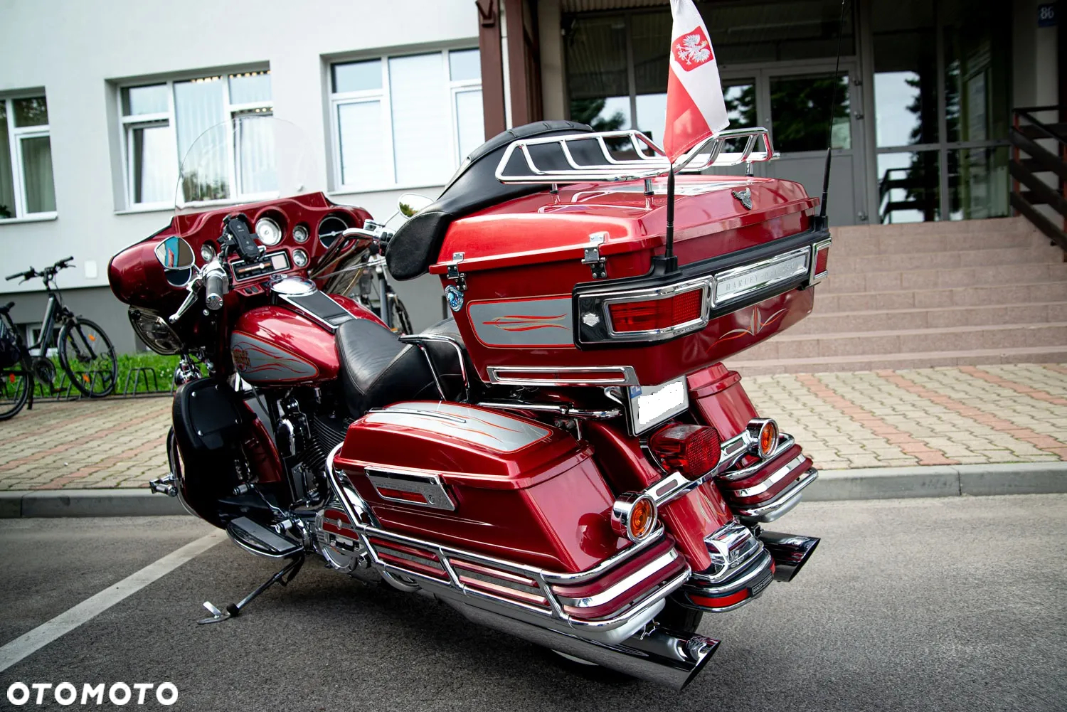 Harley-Davidson FLH Electra Glide - 16