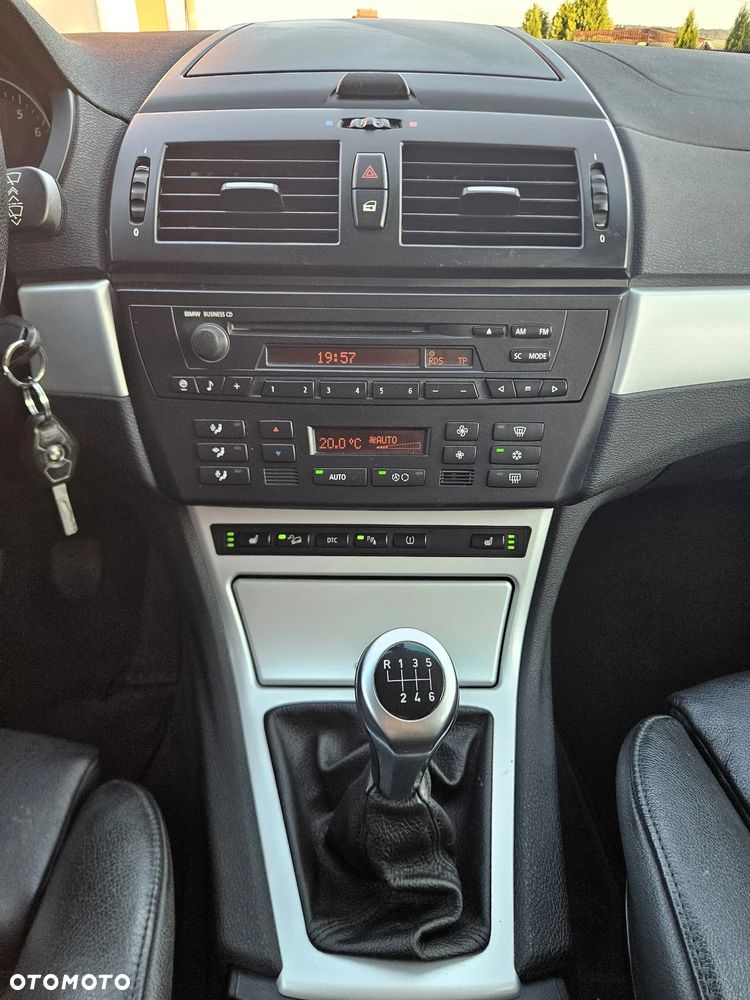BMW X3 xDrive25i Edition Exclusive - 25