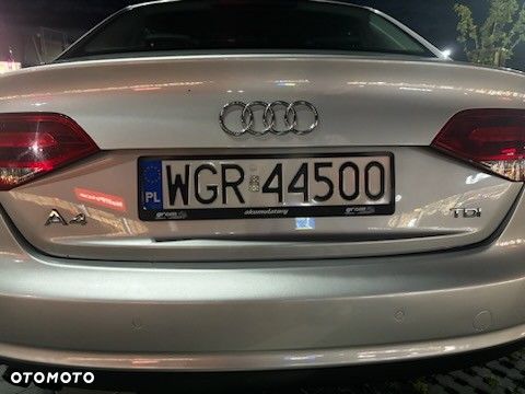 Audi A4 Limousine - 11