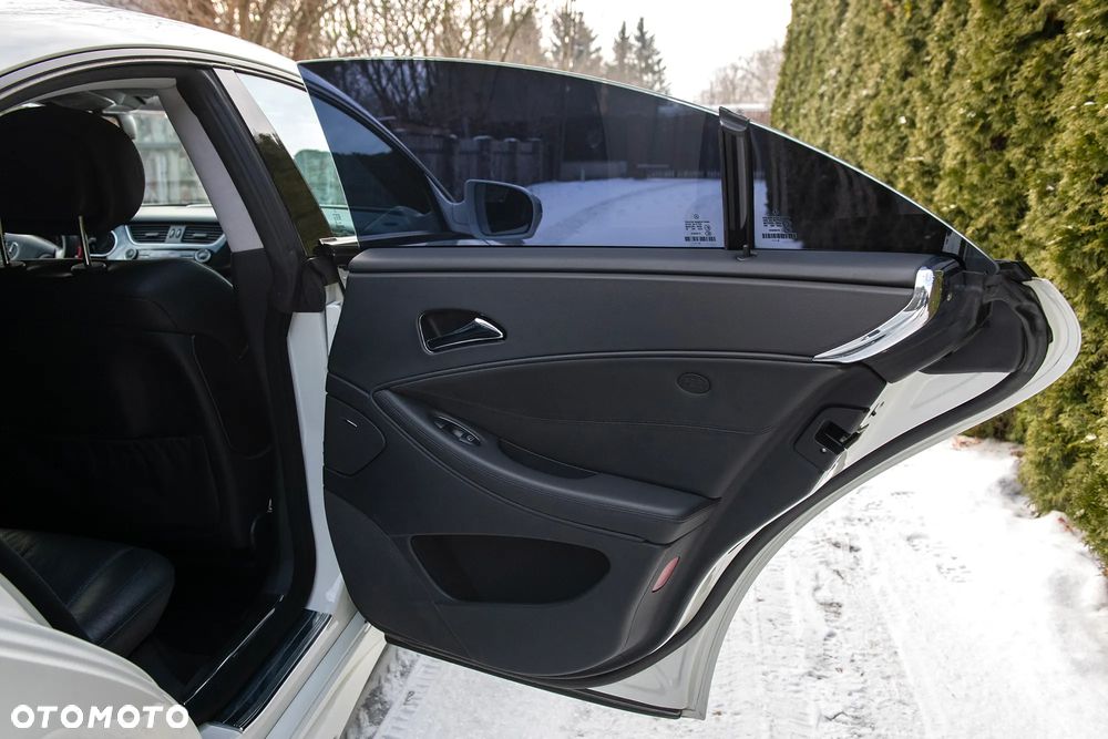 Mercedes-Benz CLS 63 AMG 7G-TRONIC - 24