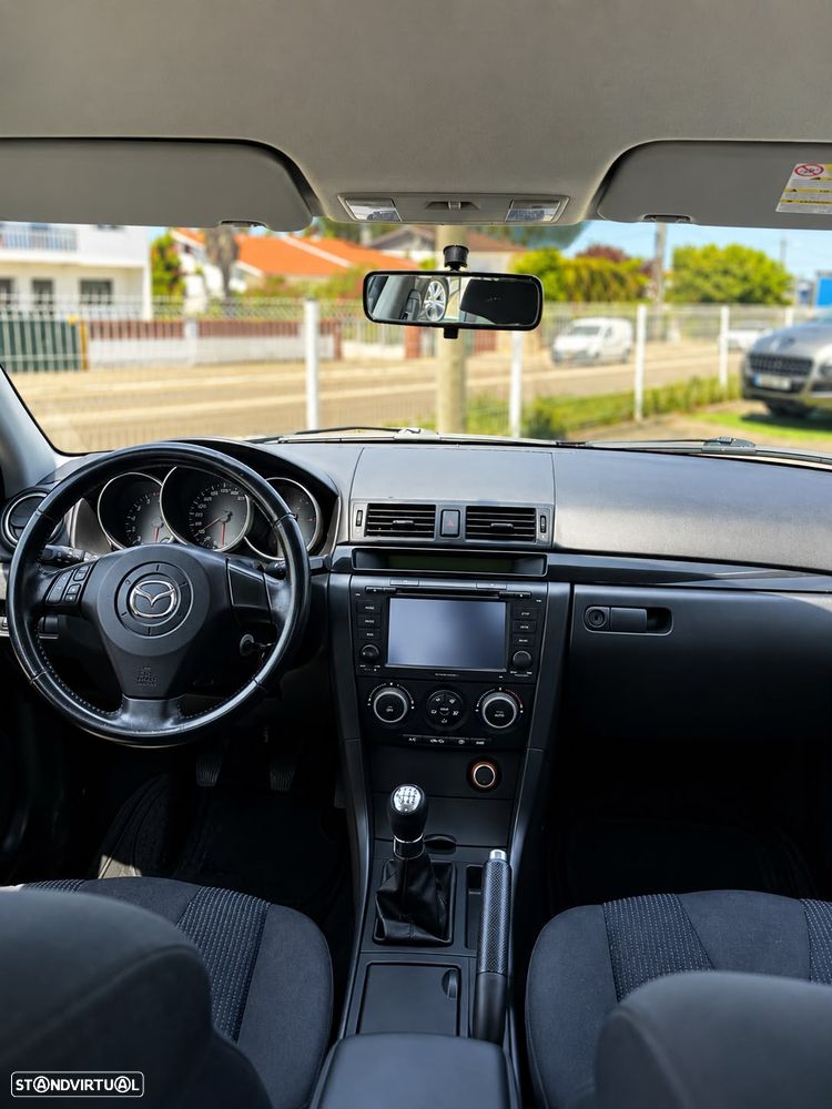 Mazda 3 Sedan - 3