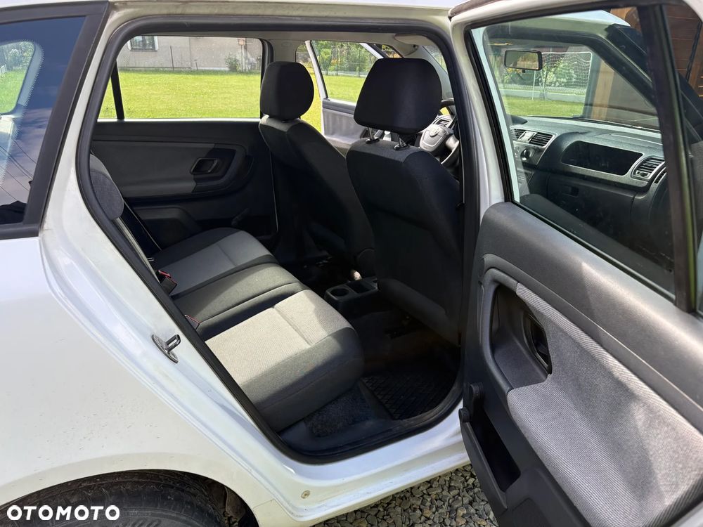 Skoda Fabia 1.6 TDI DPF Classic - 10