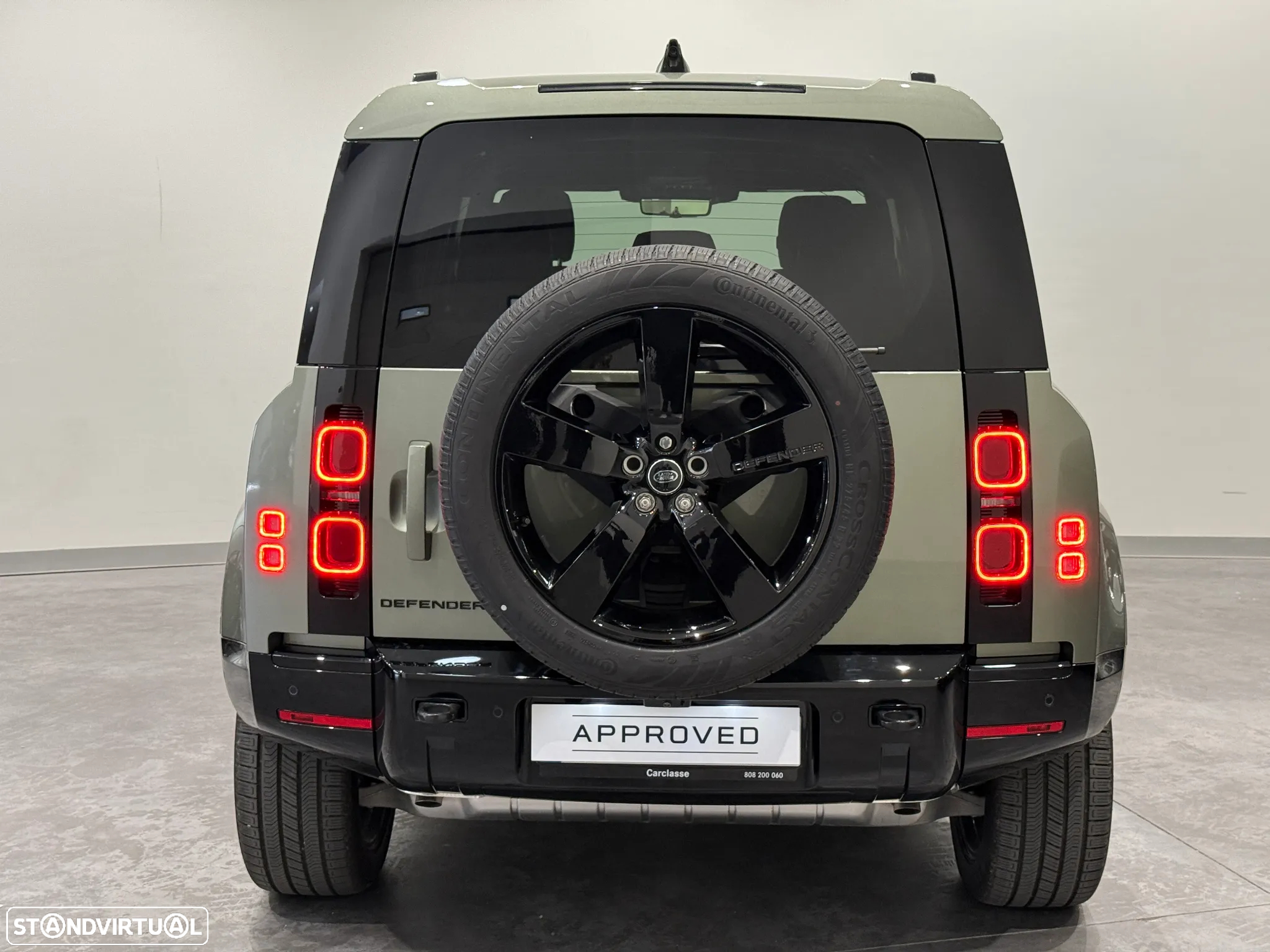 Land Rover Defender 2.0 P300e 110 AWD X-Dynamic SE - 5