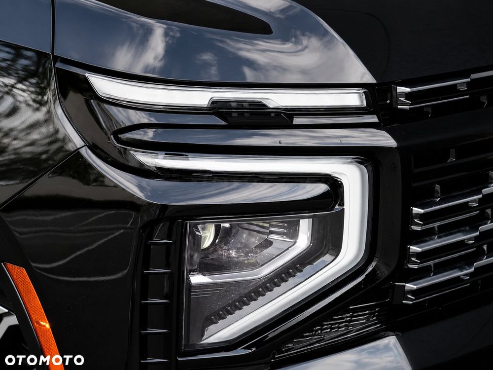 Chevrolet Suburban - 31