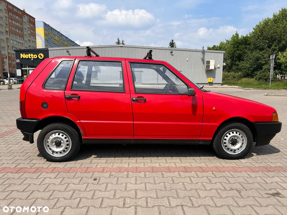 Fiat Uno 899 - 4