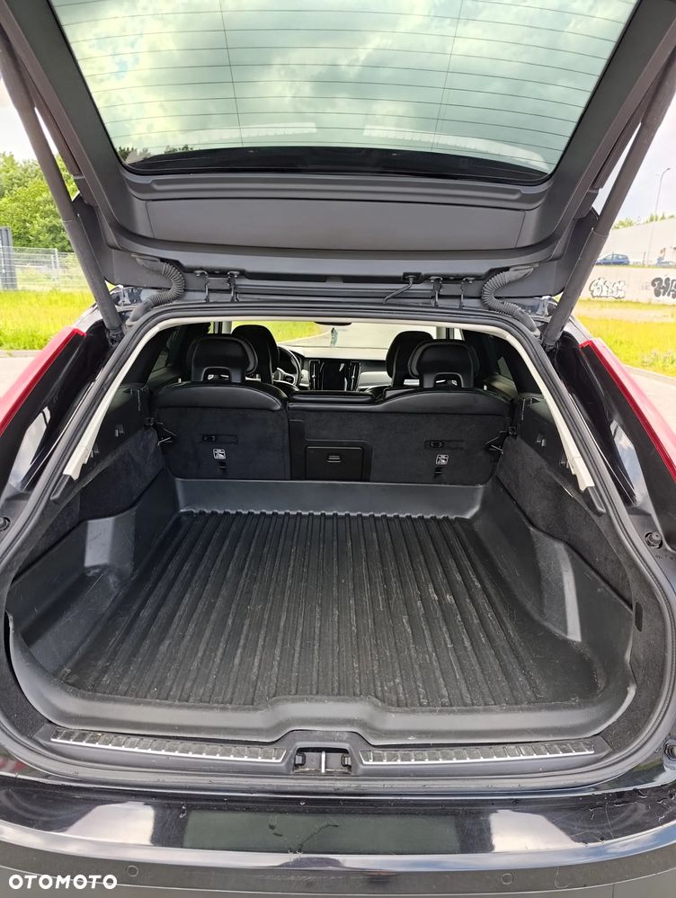 Volvo V90 Cross Country D5 AWD - 18