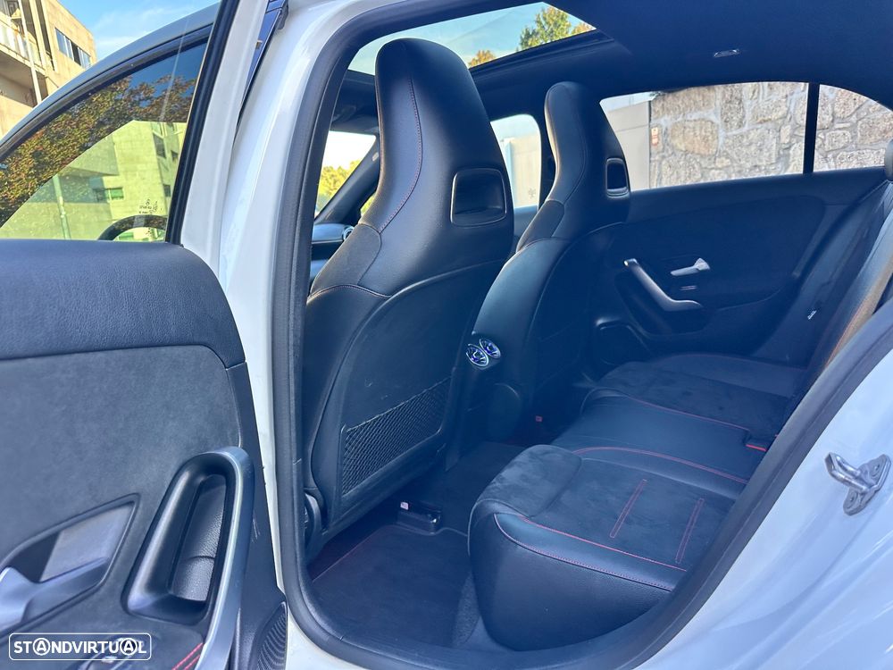 Mercedes-Benz A 180 7G-DCT AMG Line - 39