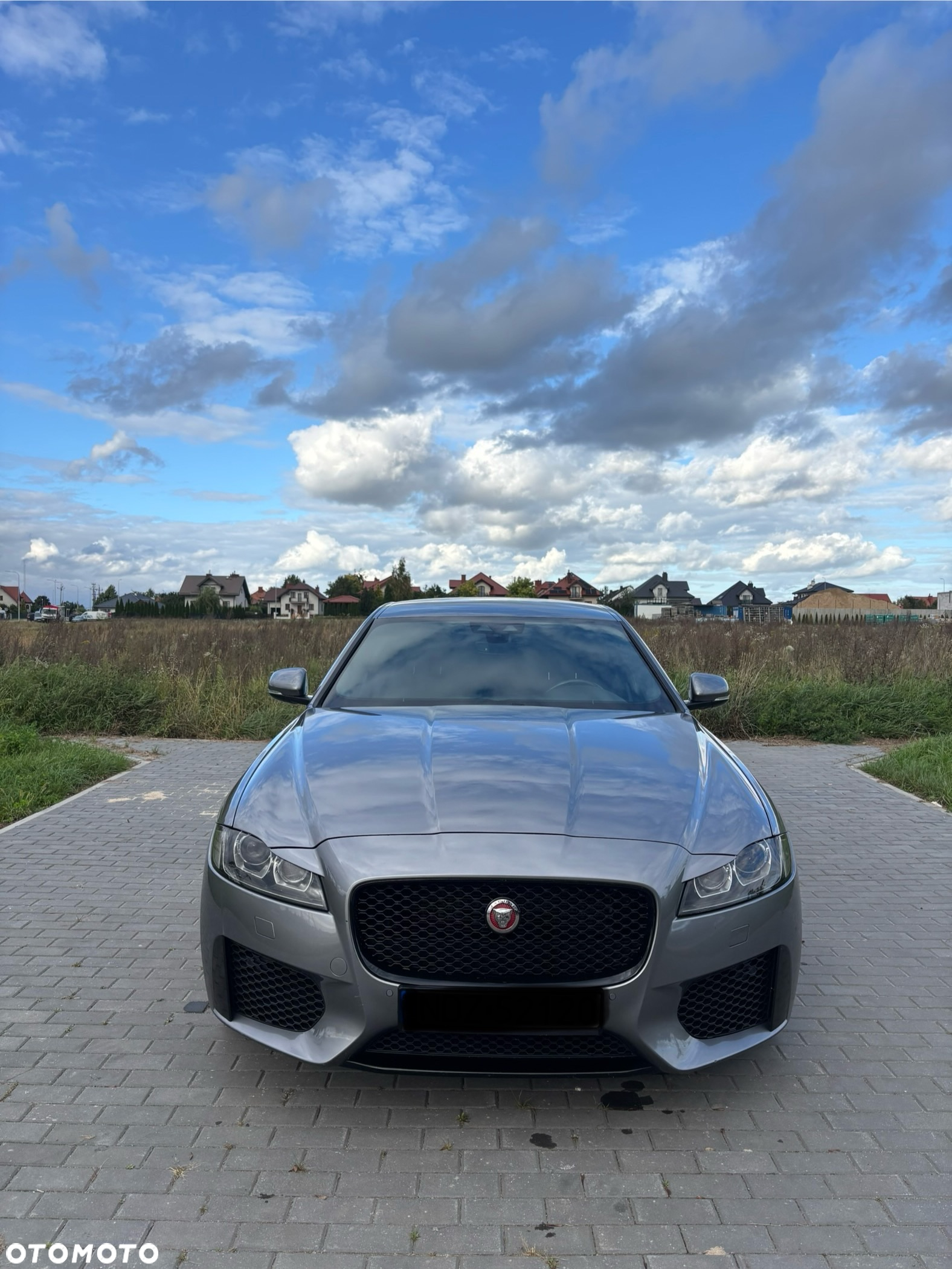 Jaguar XF - 4