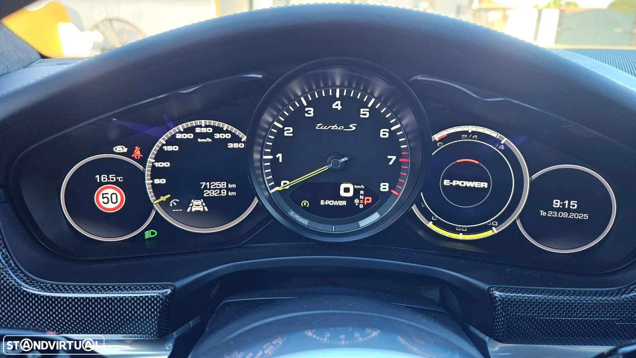 Porsche Panamera Sport Turismo Turbo S E-Hybrid - 16