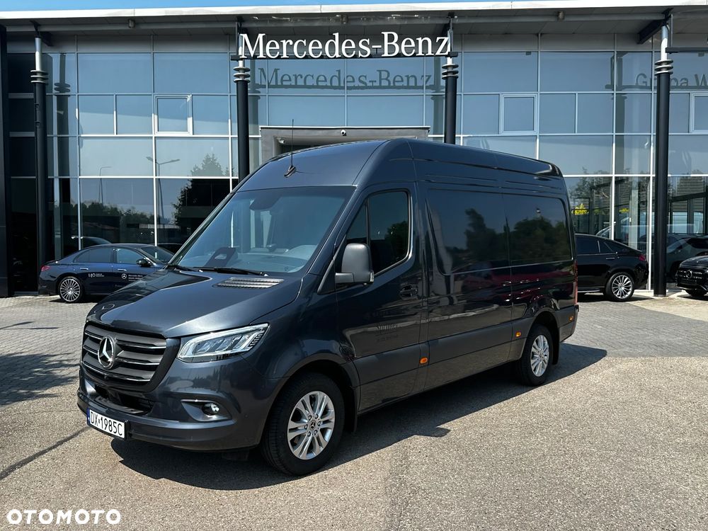 Mercedes-Benz Sprinter - 2