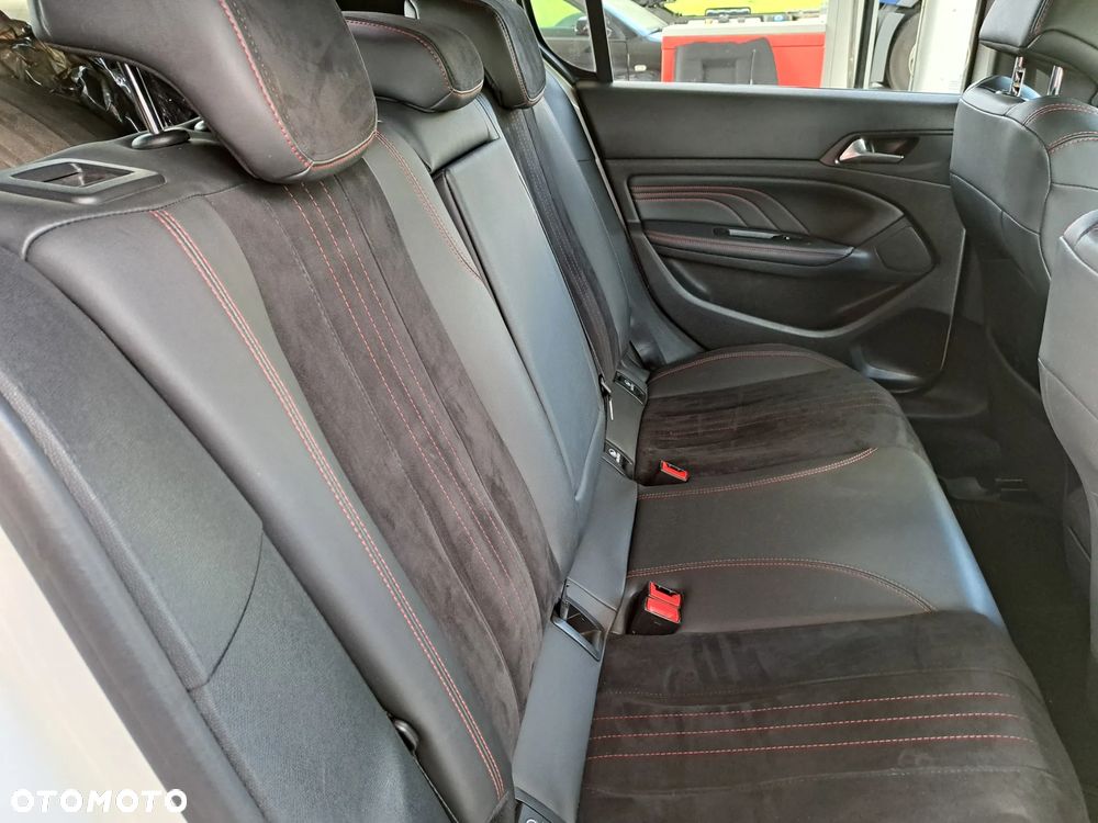 Peugeot 308 1.6 PureTech GPF GT S&S EAT8 - 20