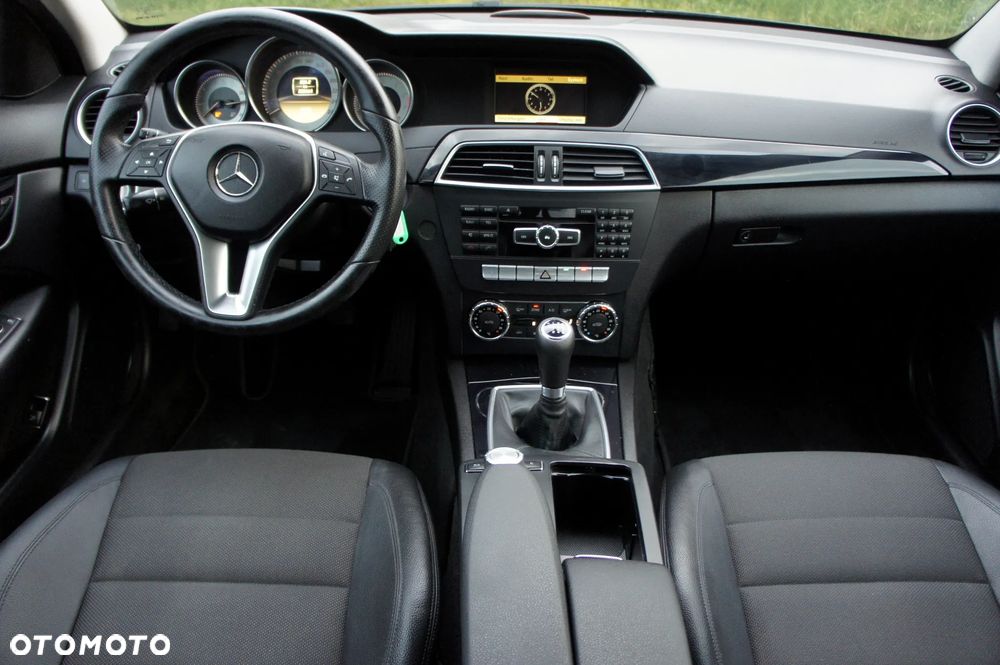 Mercedes-Benz Klasa C 180 BlueEFFICIENCY - 18