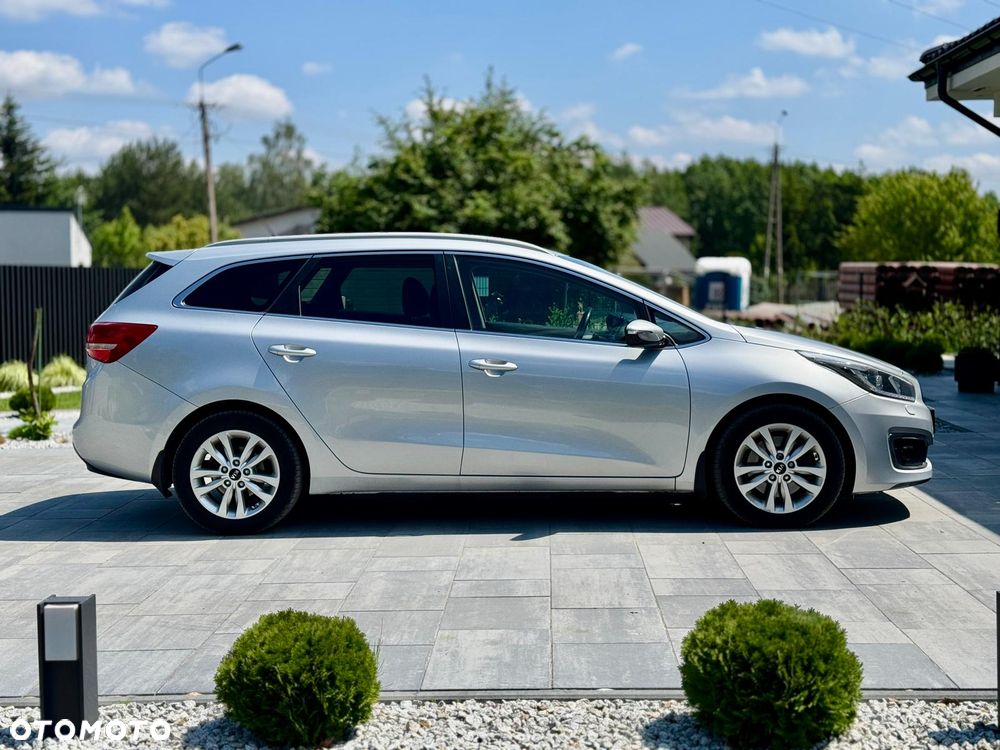 Kia Ceed 1.6 GDI DCT Platinum Edition - 9