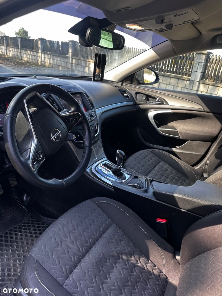 Opel Insignia - 10