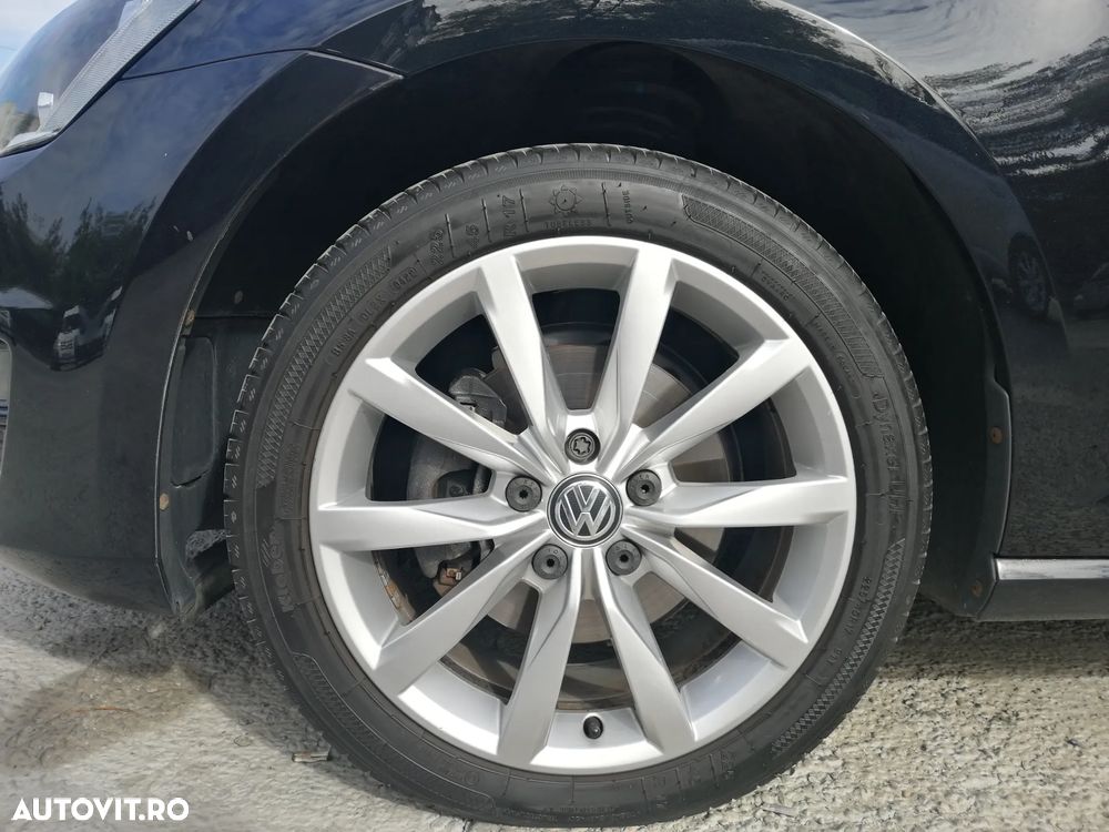 Volkswagen Golf - 14