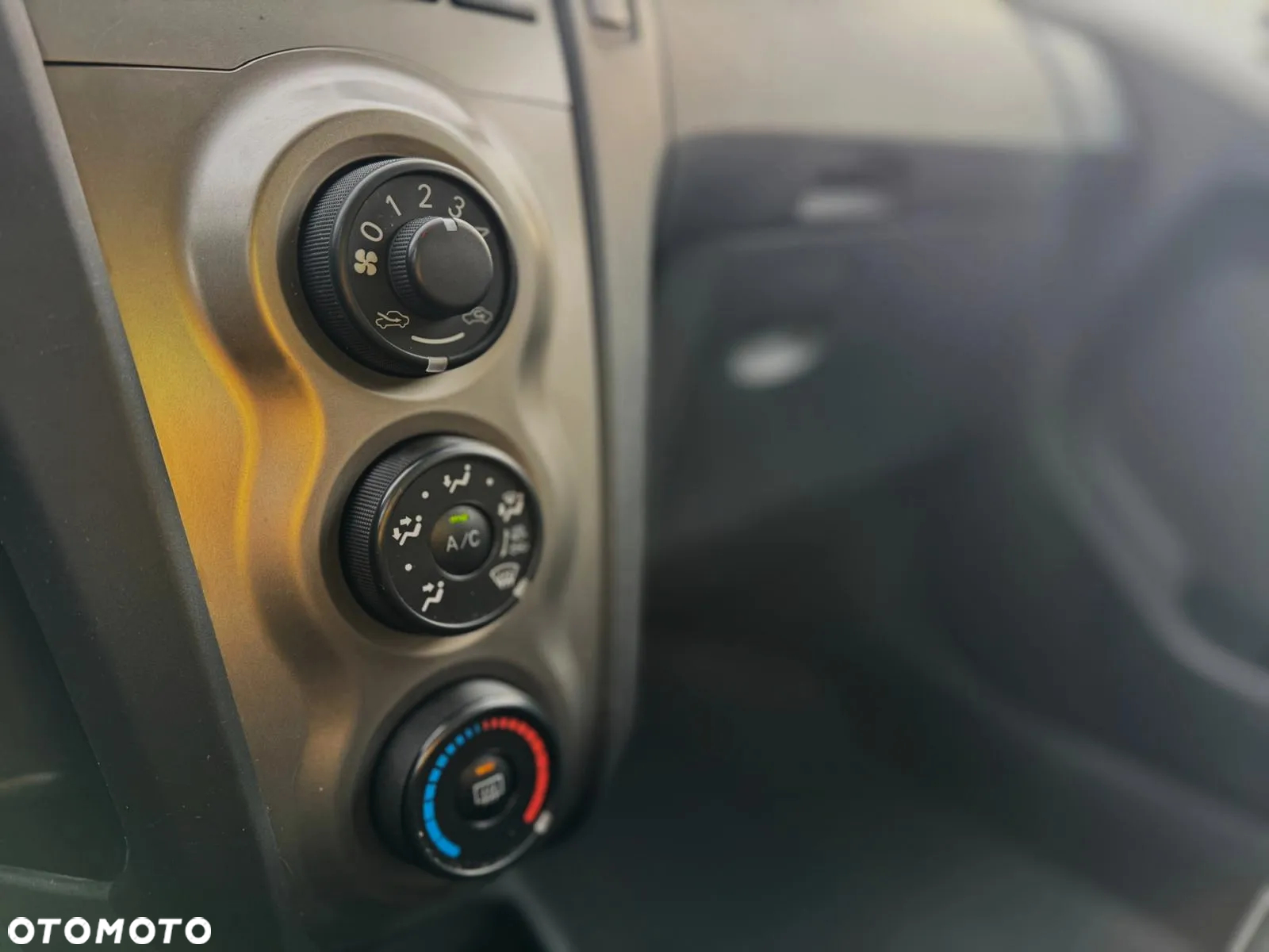 Toyota Yaris - 19