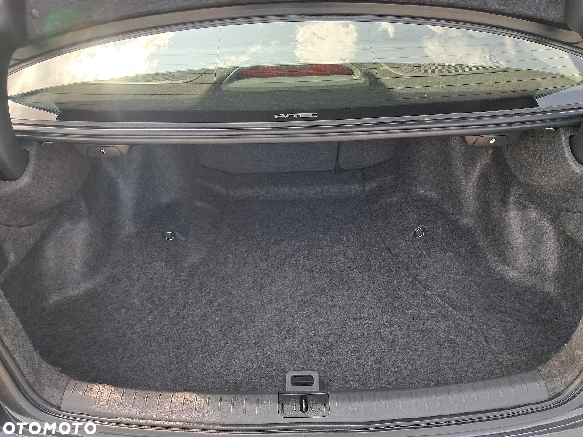 Honda Accord - 28