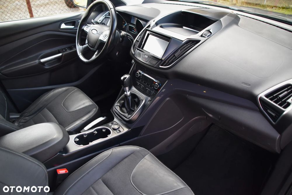 Ford Kuga 2.0 TDCi 4x4 Titanium - 13