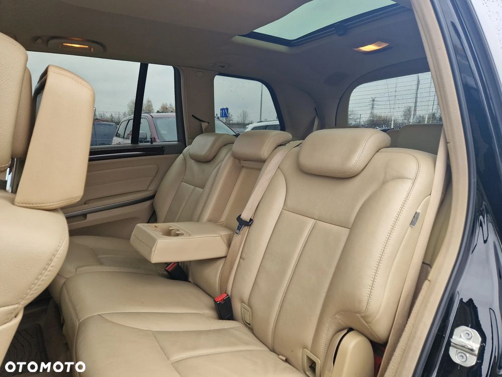 Mercedes-Benz GL - 29