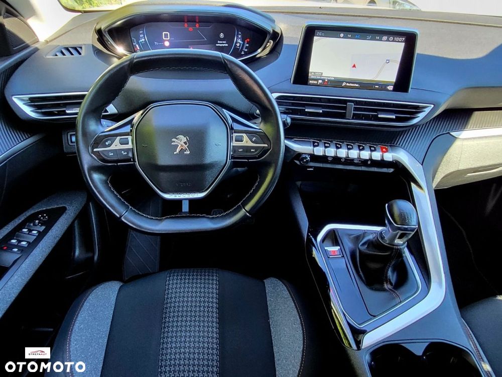 Peugeot 3008 - 16