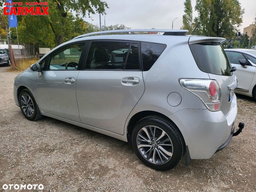 Toyota Verso - 5