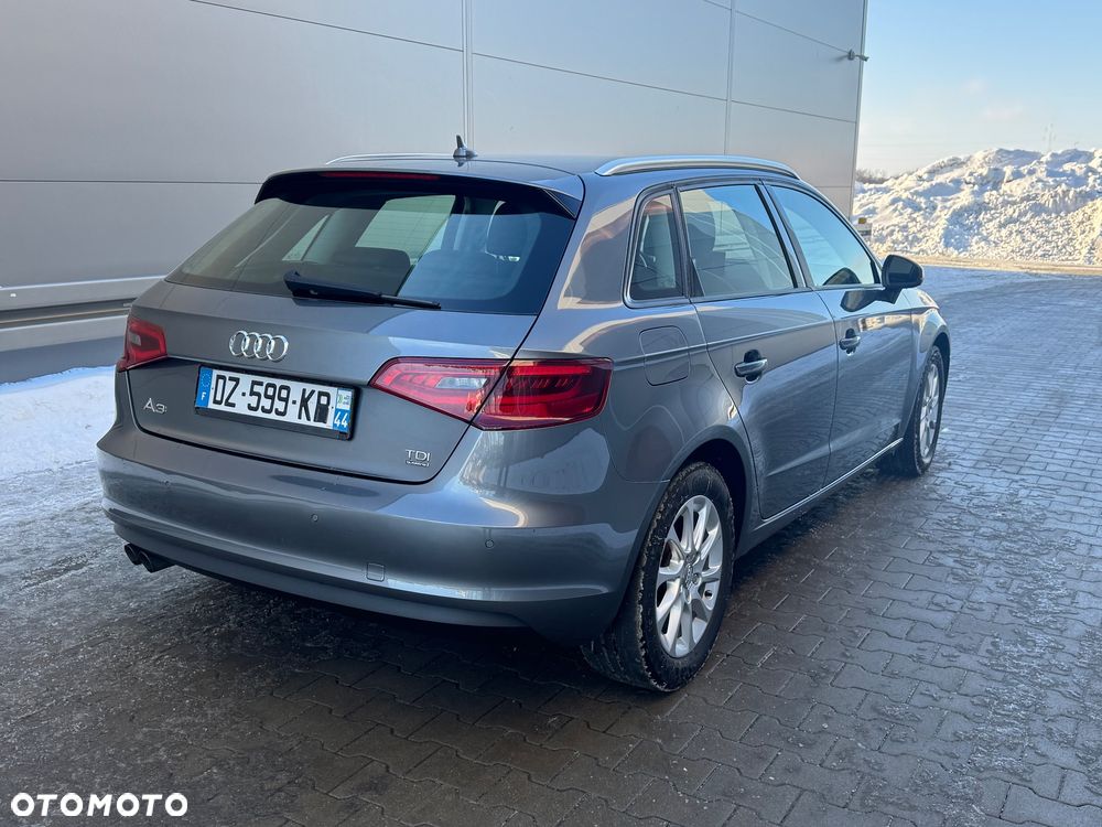 Audi A3 Sportback - 13